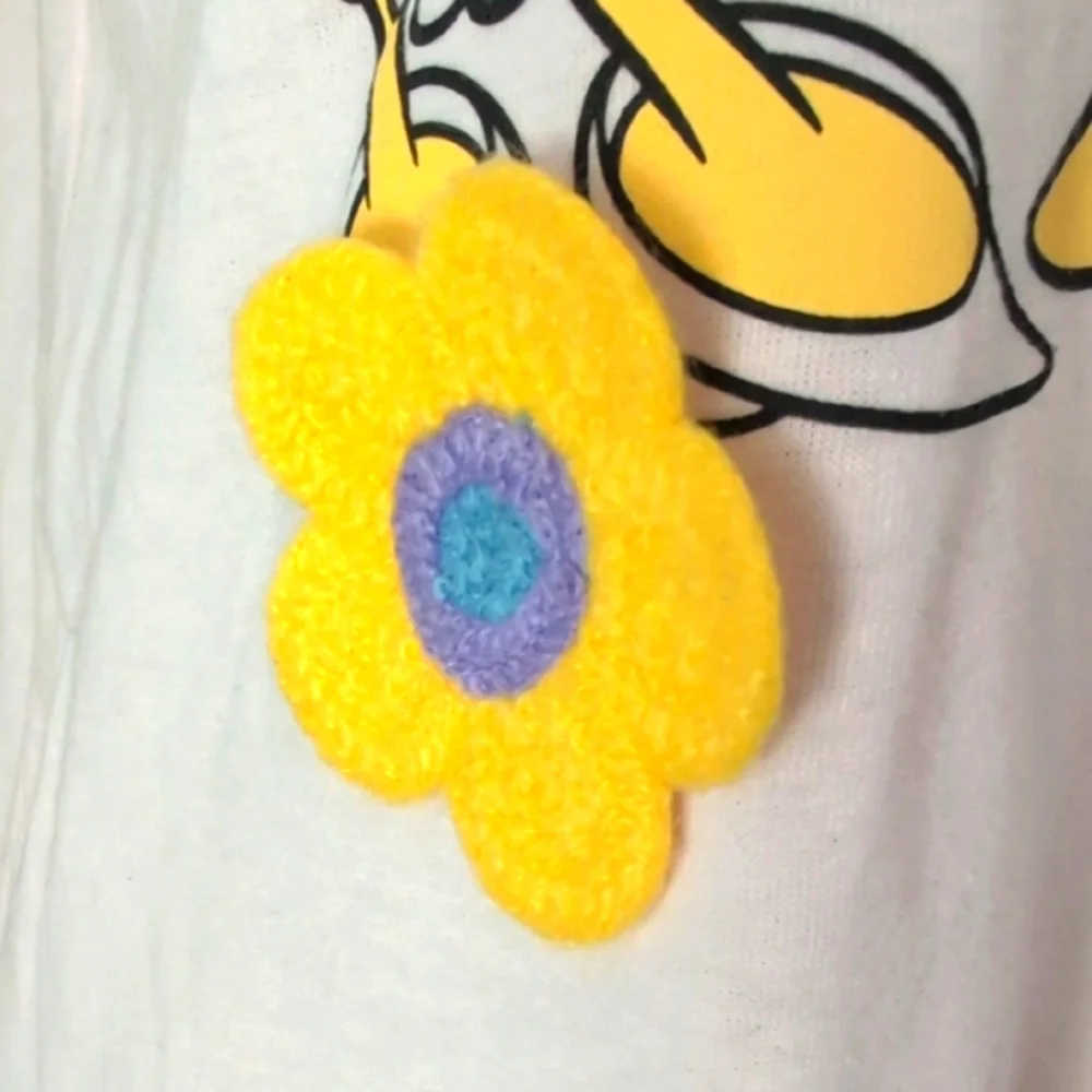 Disney Pink Mickey & Mini Mouse + Friends Graphic Shirt Crochet Flowers SZ M - Picture 9 of 16